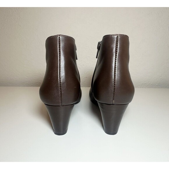 David Tate Fame Chocolate Brown Leather Ankle Booties Women's SIZE 8.5 Narrow‎ - Picture 2 of 8
